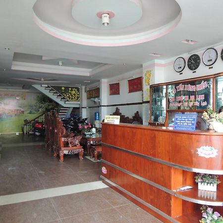 Hung Hieu Hotel My Tho Bagian luar foto