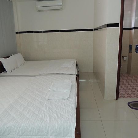 Hung Hieu Hotel My Tho Ruang foto