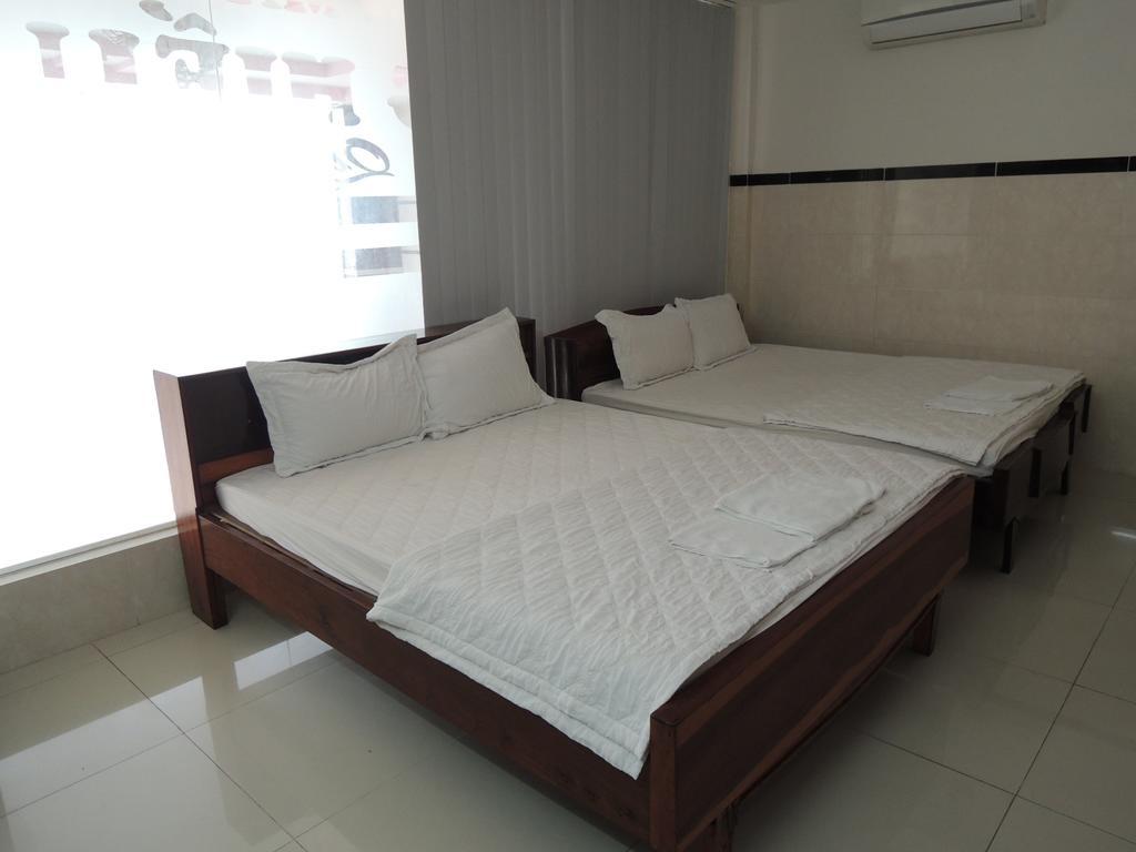 Hung Hieu Hotel My Tho Ruang foto