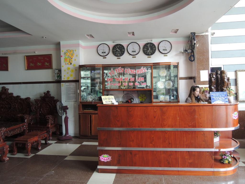 Hung Hieu Hotel My Tho Bagian luar foto