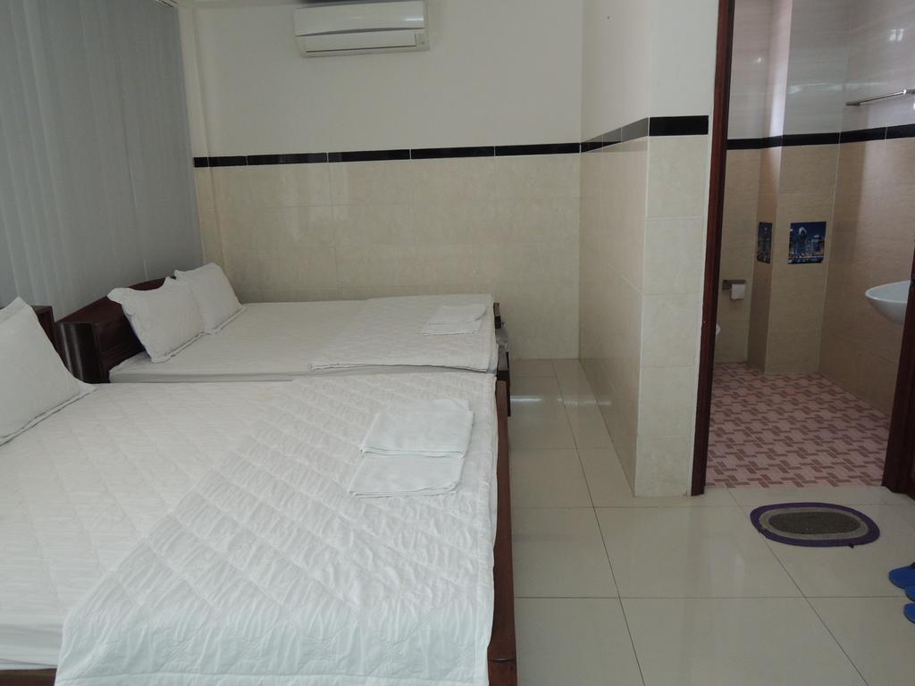 Hung Hieu Hotel My Tho Ruang foto